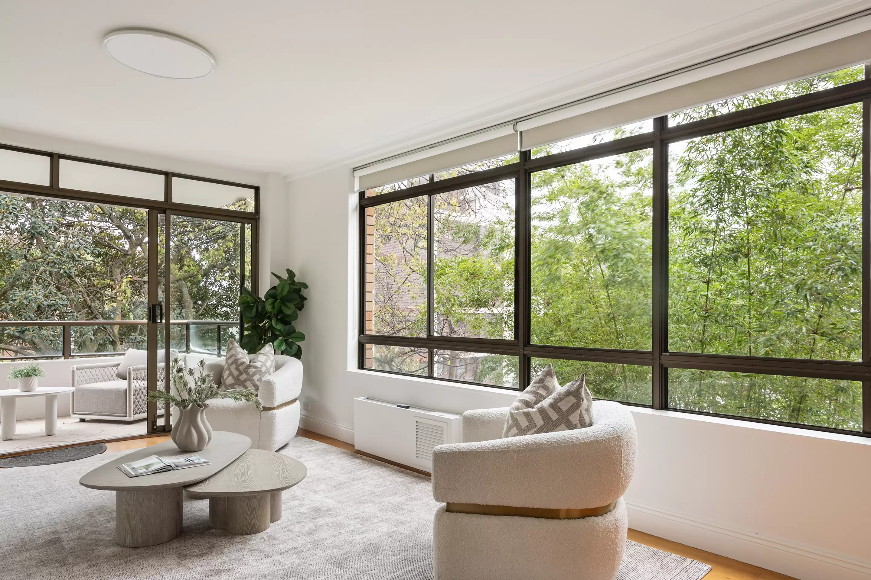 11/16 Greenoaks Avenue, Darling Point Auction by Sydney Sotheby's International Realty - image 3