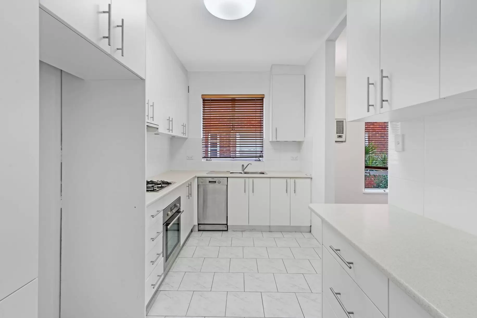 7 / 14 Stafford Street, Double Bay For Lease by Sydney Sotheby's International Realty - image 3