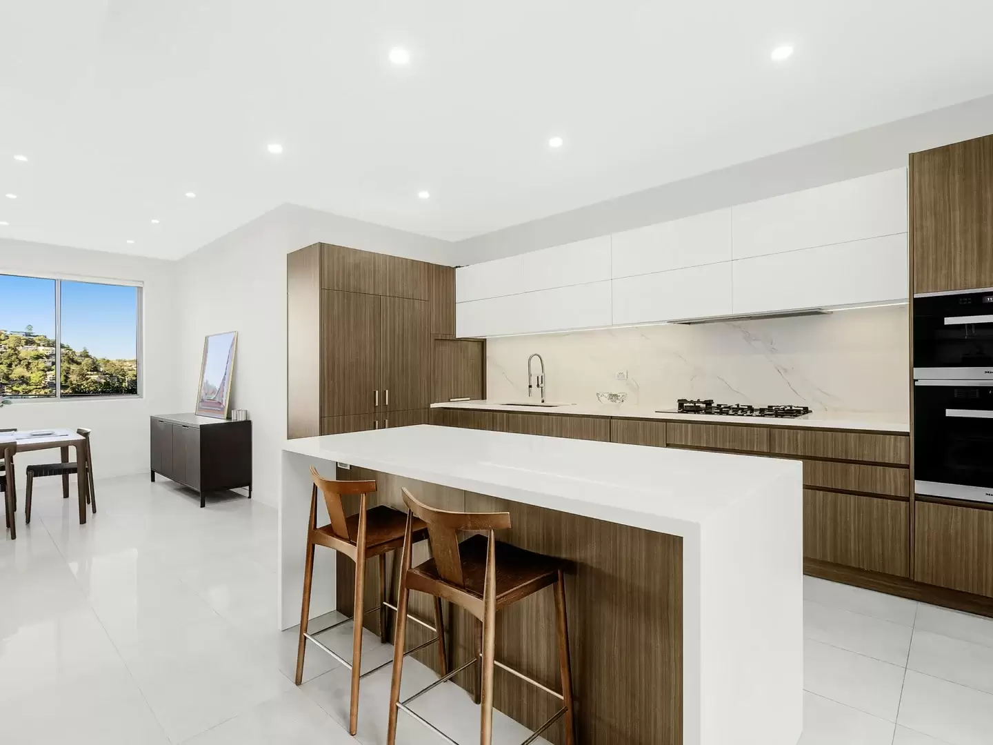 308 Edinburgh Road, Castlecrag Sold by Sydney Sotheby's International Realty - image 2