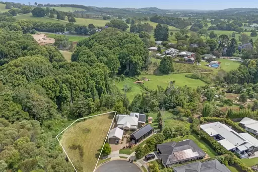 52 Blackwood Crescent, Bangalow Auction by Sydney Sotheby's International Realty