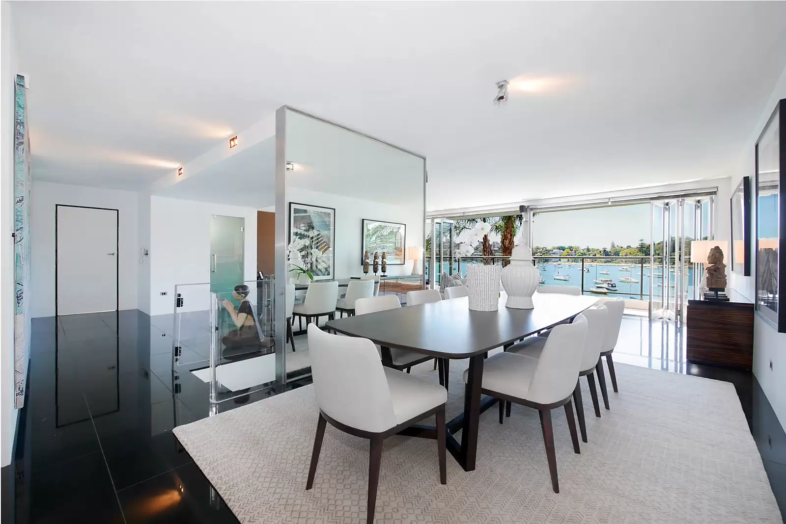 Photo #4: 13/33 Sutherland Crescent, Darling Point - Sold by Sydney Sotheby's International Realty