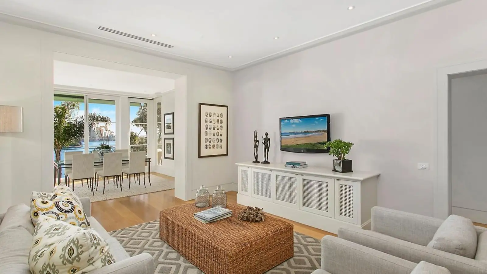 2/66 Wolseley Road, Point Piper Leased by Sydney Sotheby's International Realty - image 2