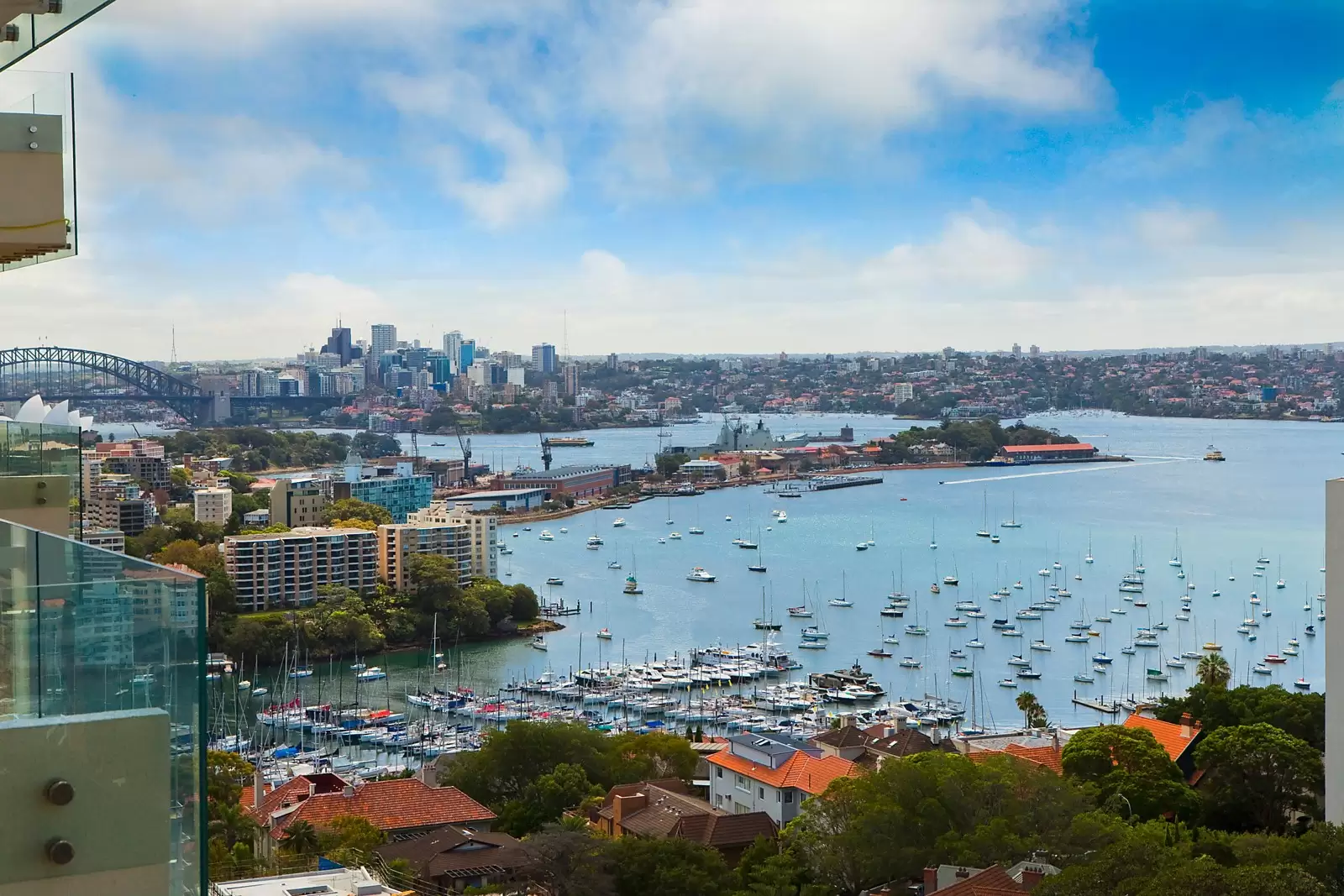 19G/3 Darling Point Road, Darling Point Sold by Sydney Sotheby's International Realty - image 1