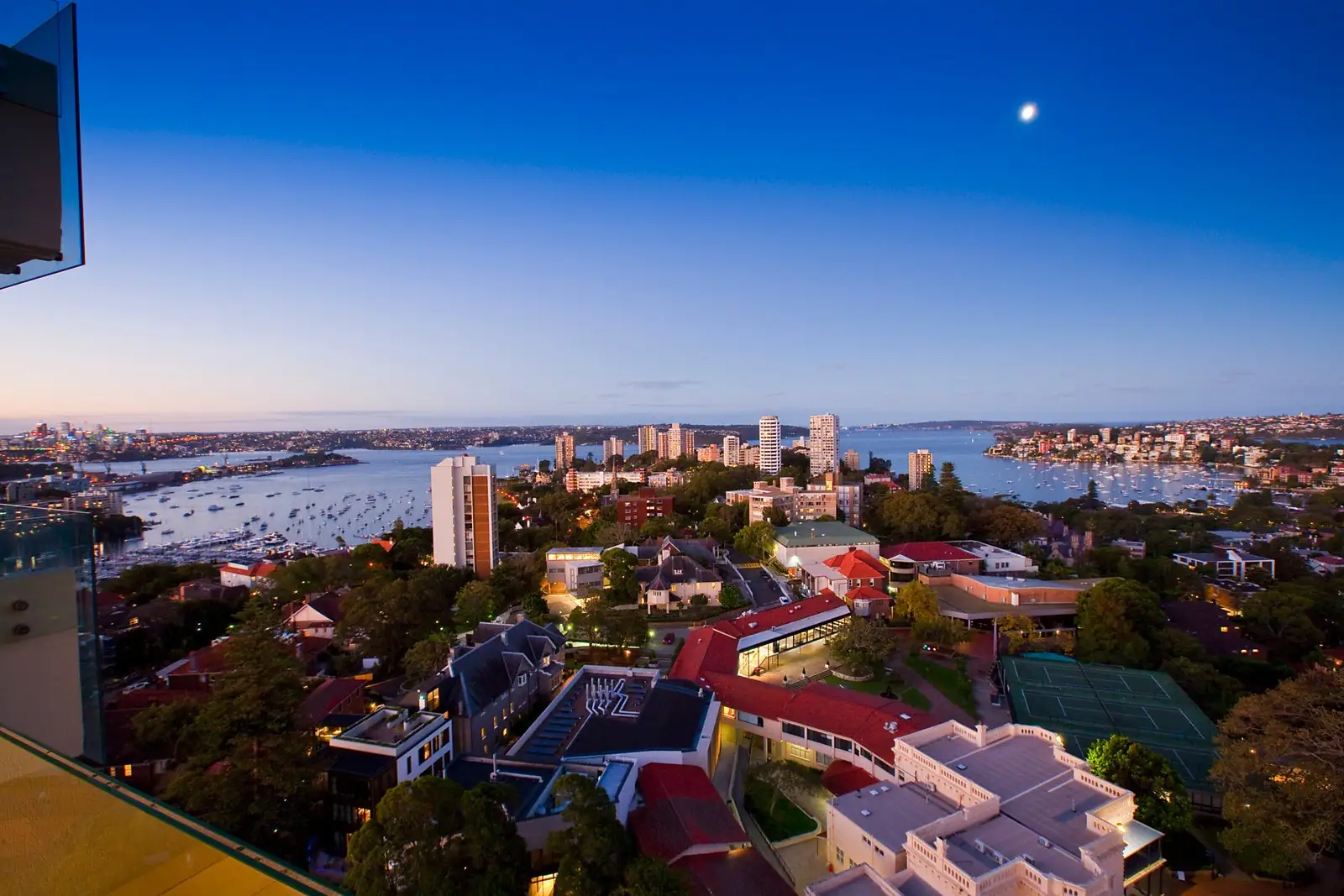 19G/3 Darling Point Road, Darling Point Sold by Sydney Sotheby's International Realty - image 2