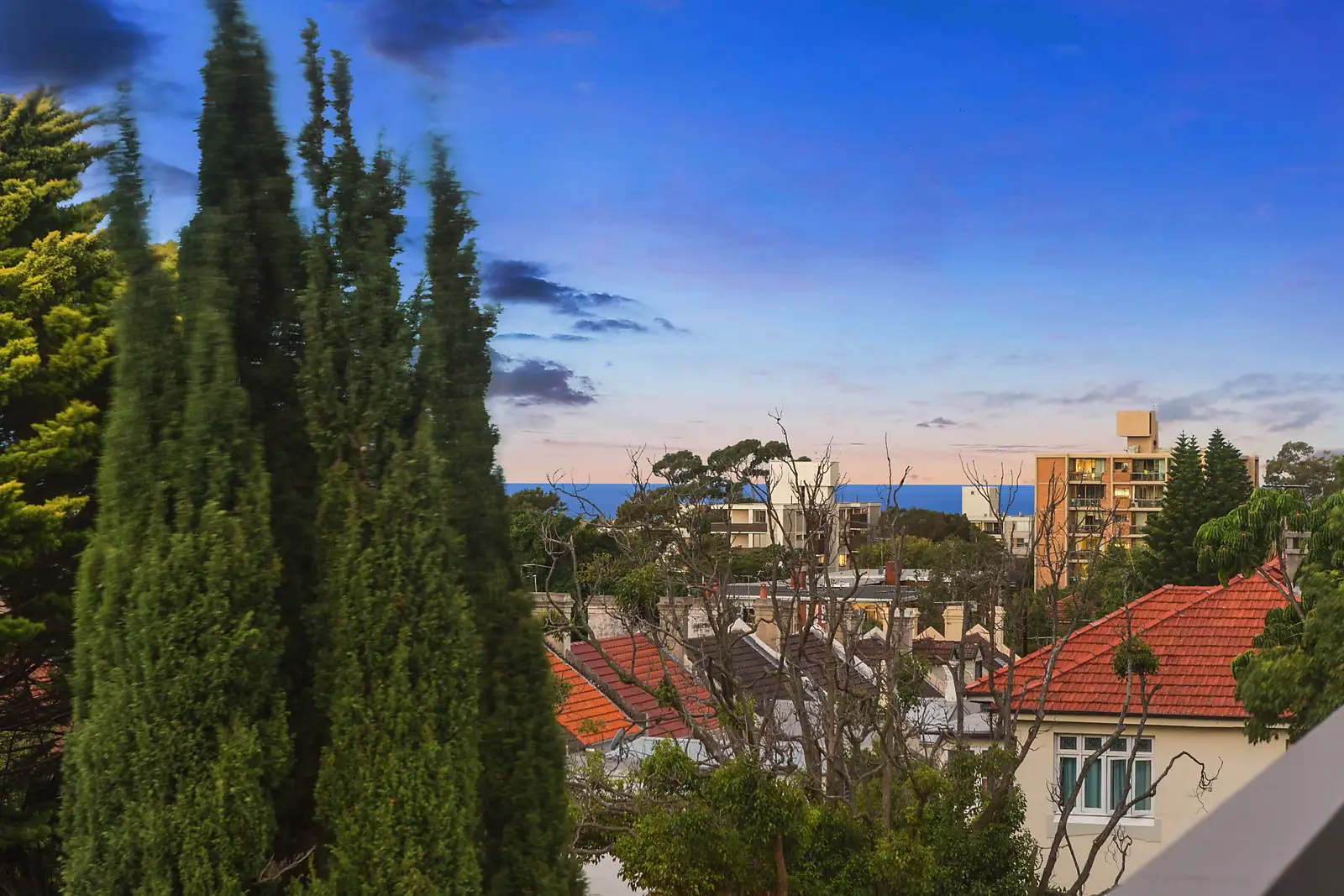 15/11 Flood Street, Bondi Sold by Sydney Sotheby's International Realty - image 1