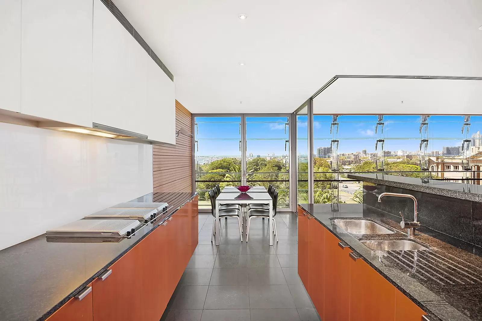 'Macquarie Apartments', Residence 10, 155 Macquarie Street, Sydney Sold by Sydney Sotheby's International Realty - image 4