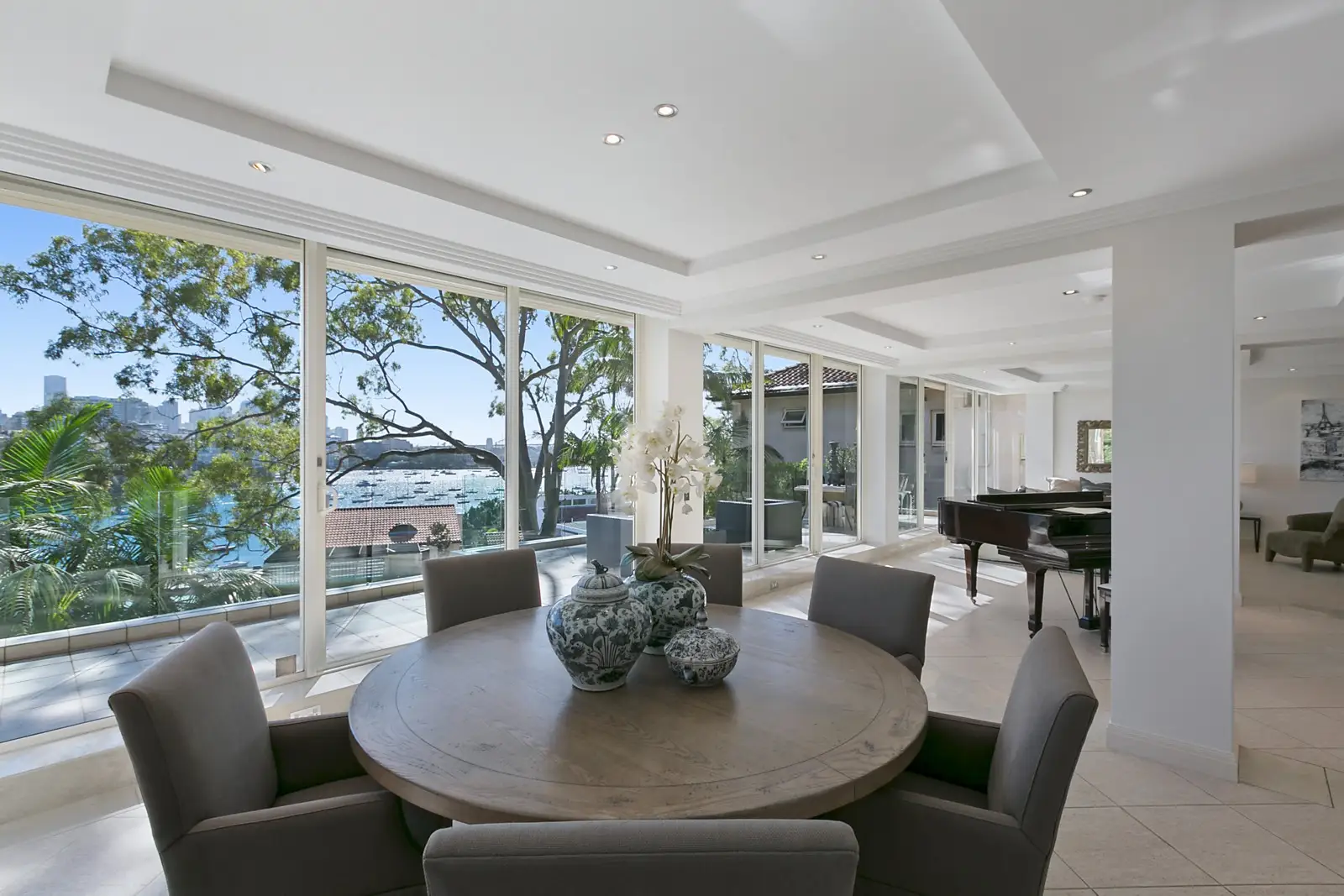 2/20 Yarranabbe Road, Darling Point Sold by Sydney Sotheby's International Realty - image 2