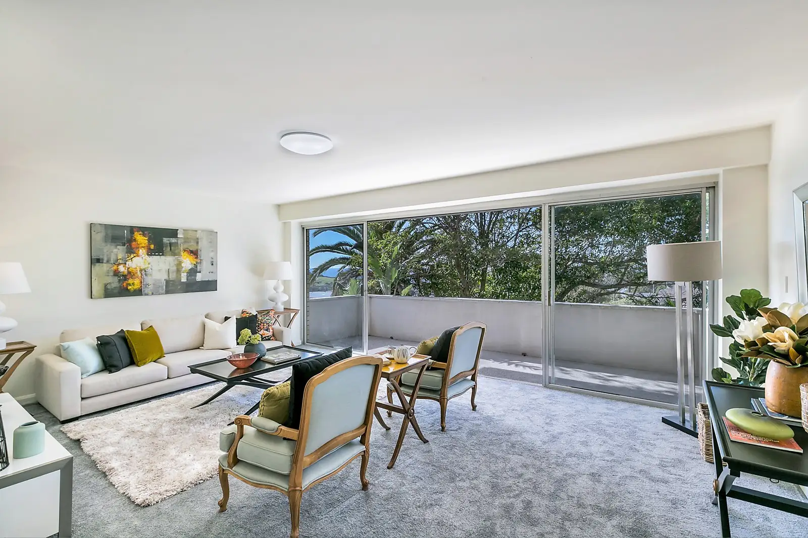 18/2 Oceanview Ave, Vaucluse Sold by Sydney Sotheby's International Realty - image 1