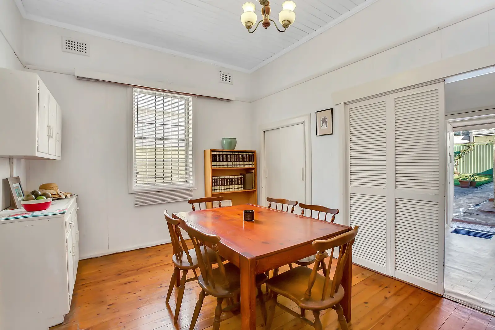 169 Old South Head Road, Bondi Junction Sold by Sydney Sotheby's International Realty - image 3