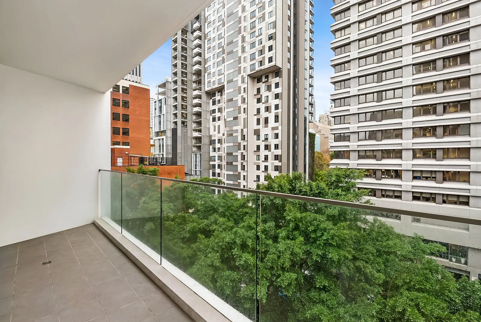 801/11-15 Alberta Street, Sydney Sold by Sydney Sotheby's International Realty - image 2