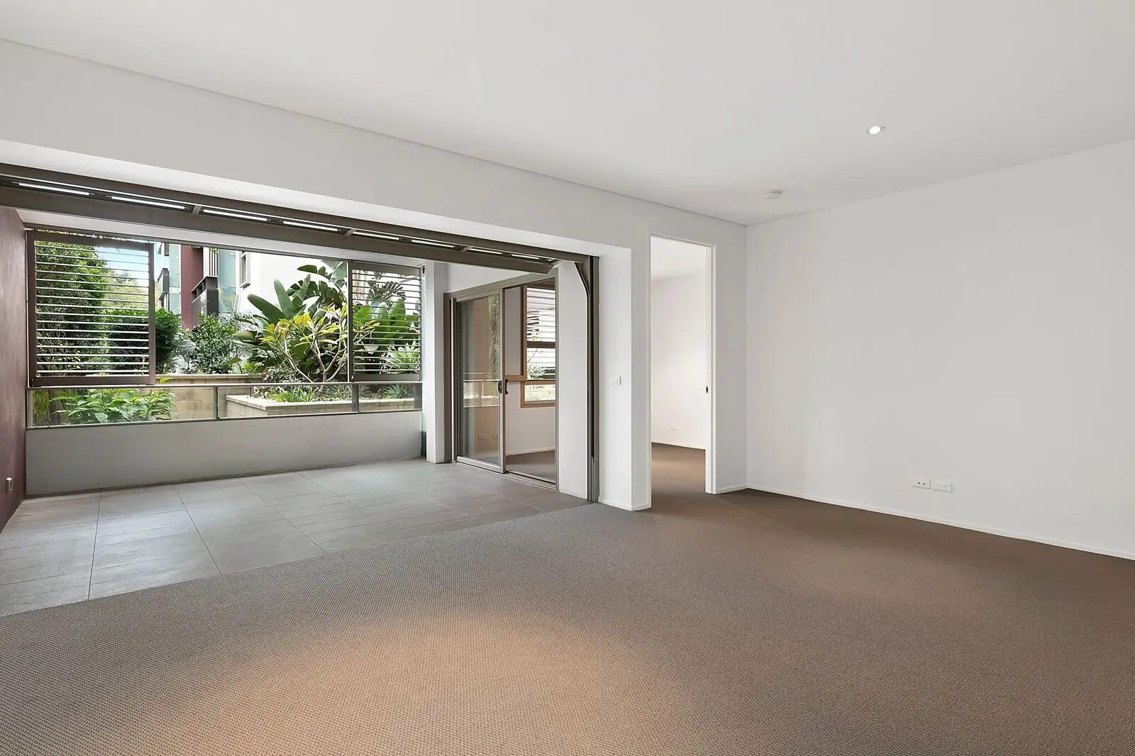 5109/8 Alexandra Drive, Camperdown Sold by Sydney Sotheby's International Realty - image 1