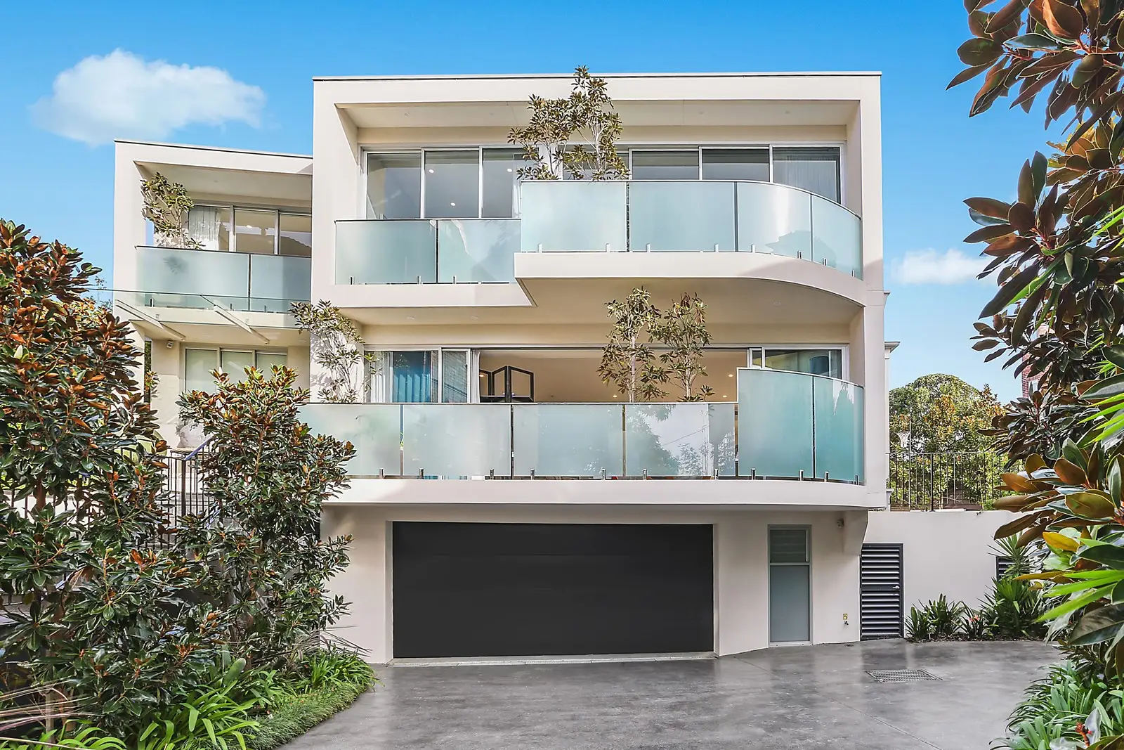 Garden/2 Wentworth Road, Vaucluse Sold by Sydney Sotheby's International Realty - image 1