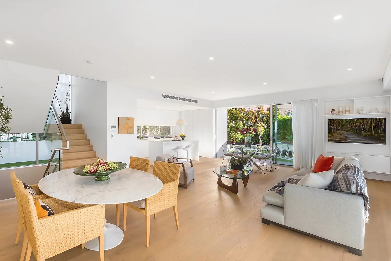 Garden/2 Wentworth Road, Vaucluse Sold by Sydney Sotheby's International Realty - image 2