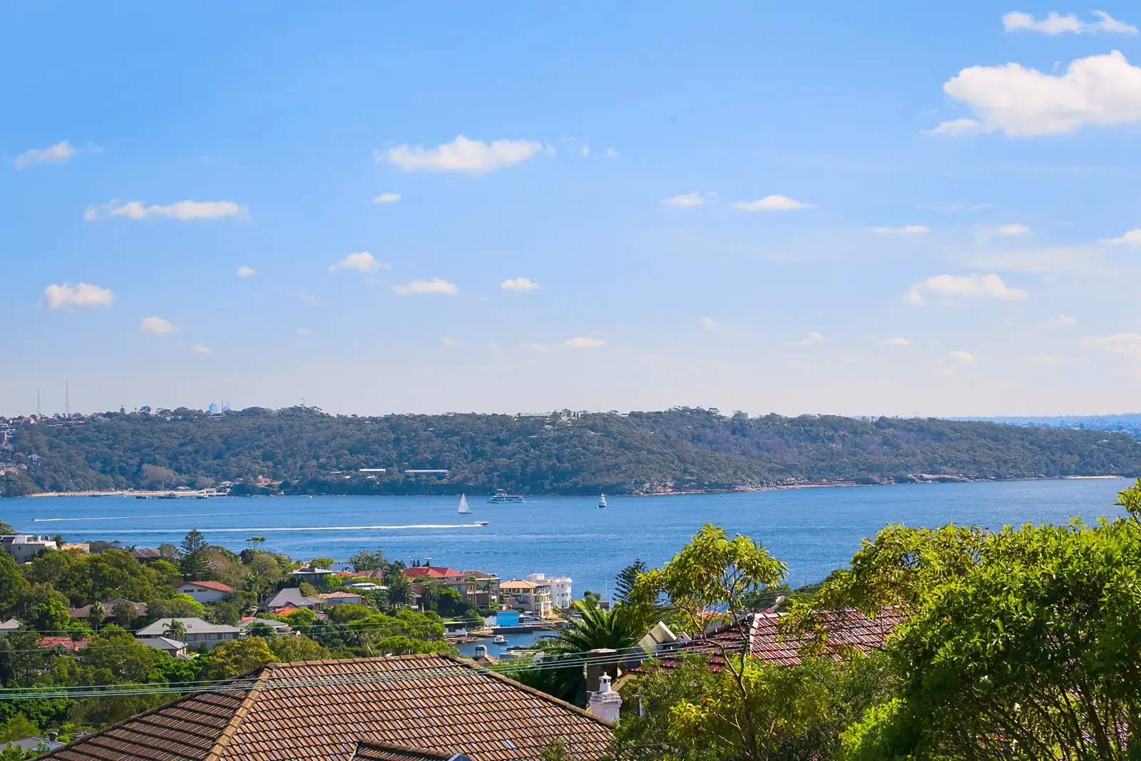 13 Village High Road, Vaucluse Leased by Sydney Sotheby's International Realty - image 2