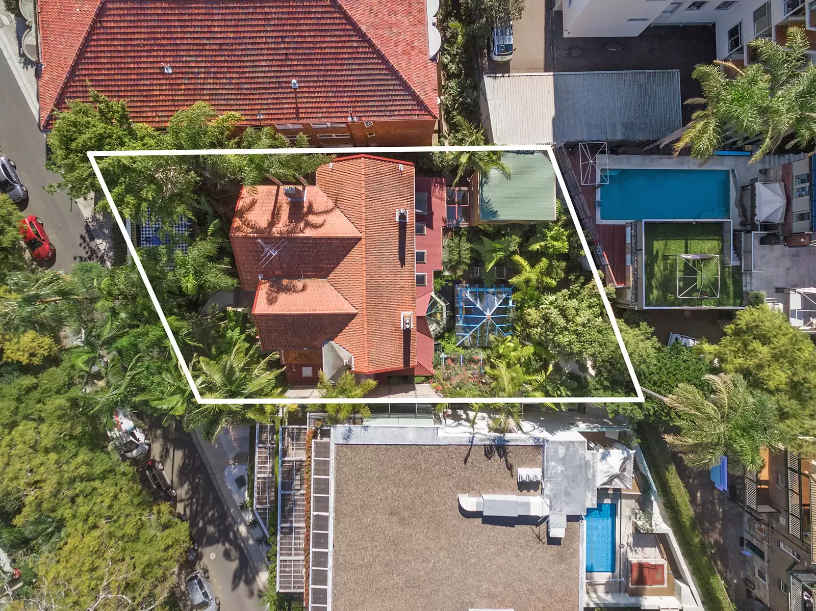 12 - 14 Yarranabbe Road, Darling Point Sold by Sydney Sotheby's International Realty - image 1