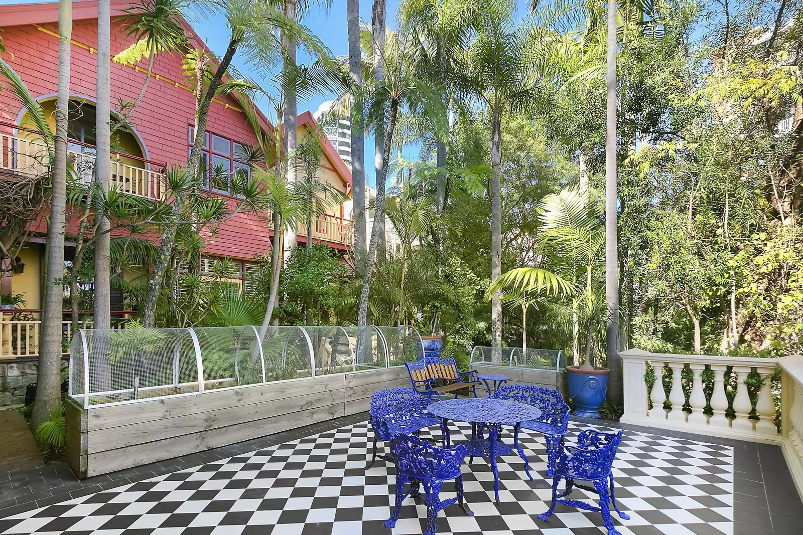 12 - 14 Yarranabbe Road, Darling Point Sold by Sydney Sotheby's International Realty - image 1