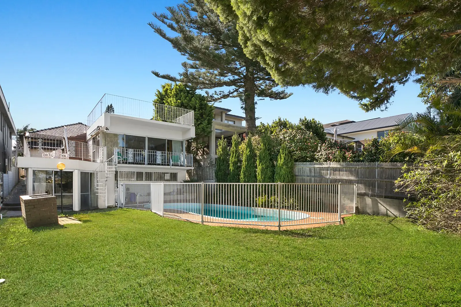 3 Lancaster Road, Dover Heights Sold by Sydney Sotheby's International Realty - image 1