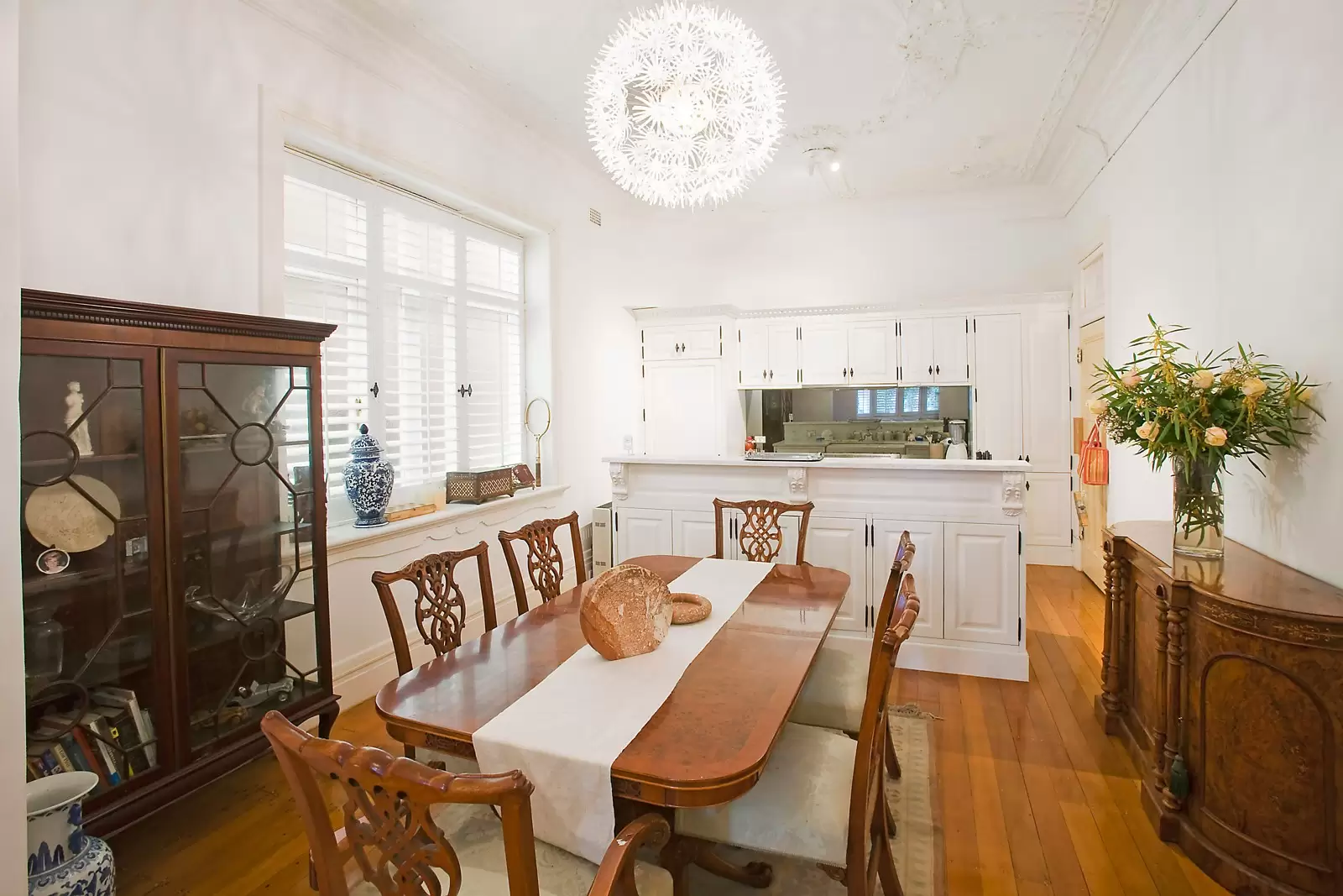 33 Darling Point Road, Darling Point Sold by Sydney Sotheby's International Realty - image 4