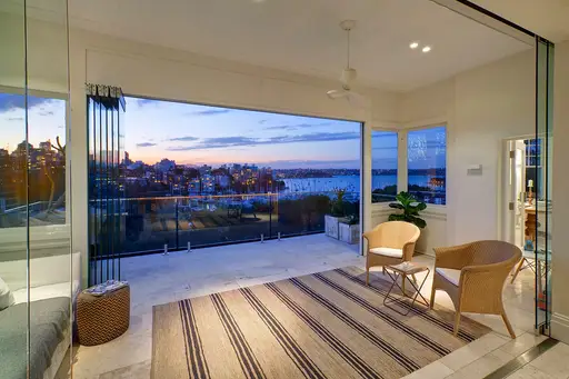 3/24 Mona Road, Darling Point Sold by Sydney Sotheby's International Realty