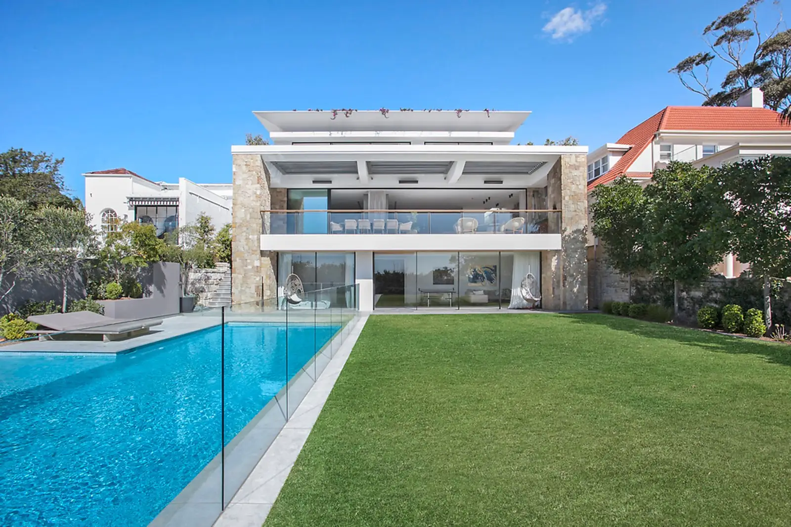 39 Wentworth Road, Vaucluse Sold by Sydney Sotheby's International Realty - image 1