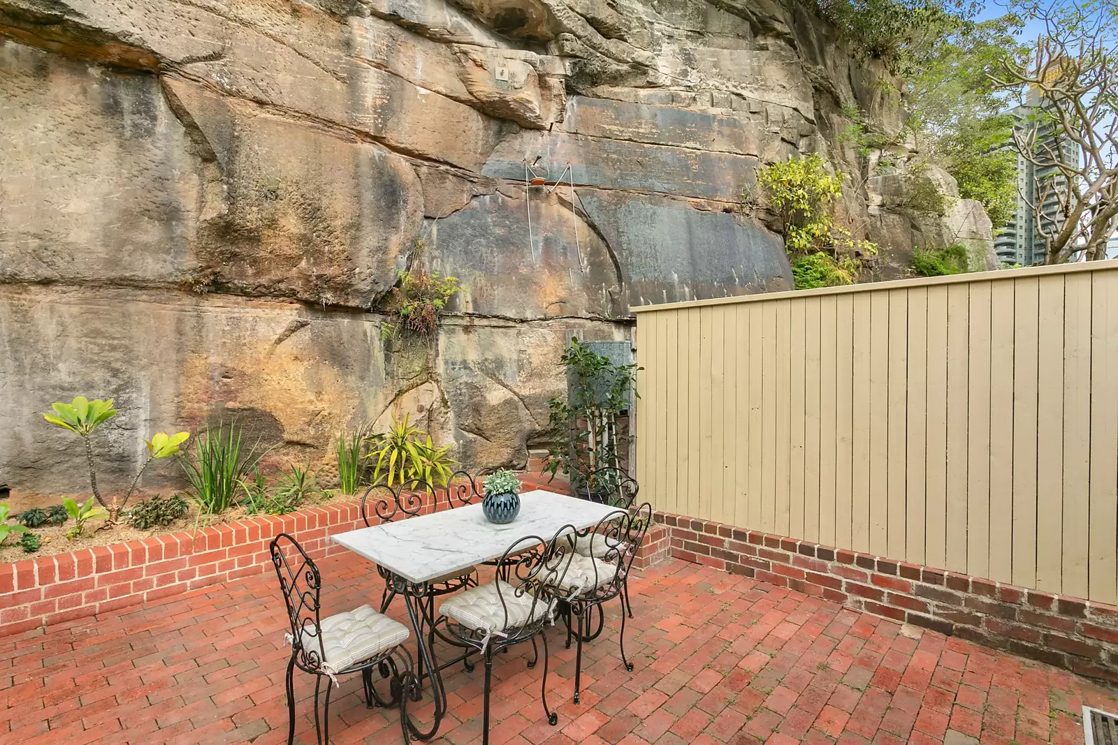 54 Kent Street, Millers Point Sold by Sydney Sotheby's International Realty - image 6