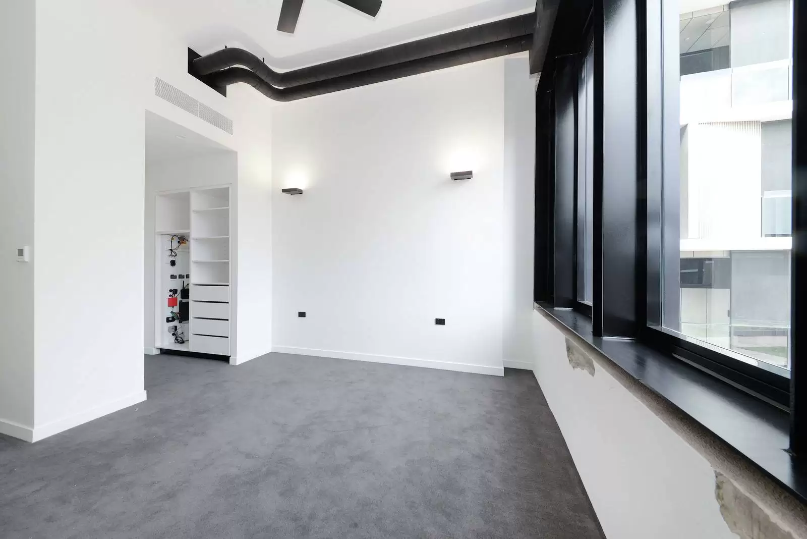 9/6-8 Crewe Place, Rosebery Leased by Sydney Sotheby's International Realty - image 2