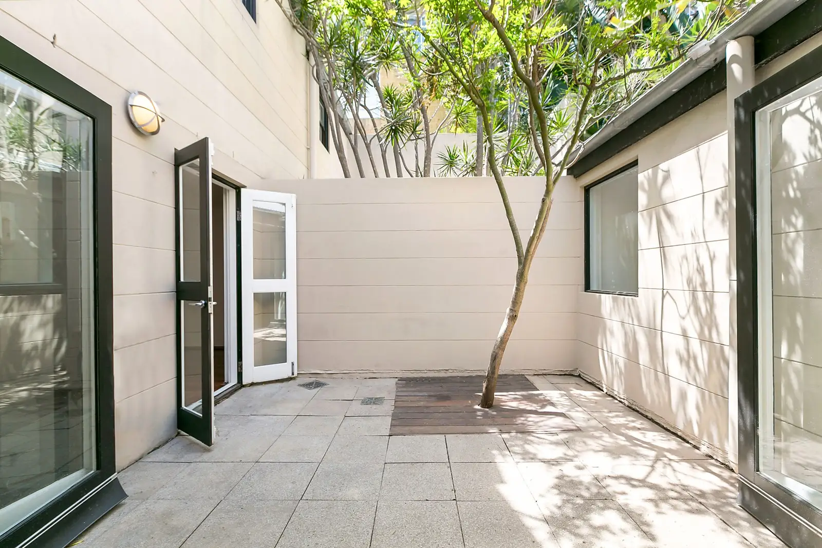 20 Denham Street, Surry Hills Sold by Sydney Sotheby's International Realty - image 3