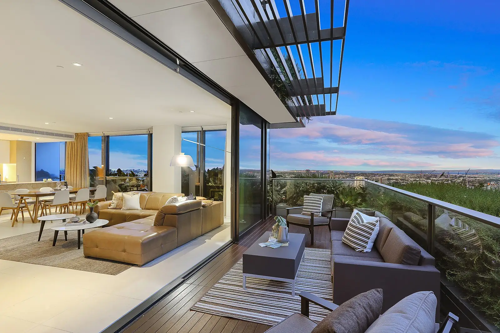 Photo #3: 3107/1 Carlton Street, Chippendale - Sold by Sydney Sotheby's International Realty