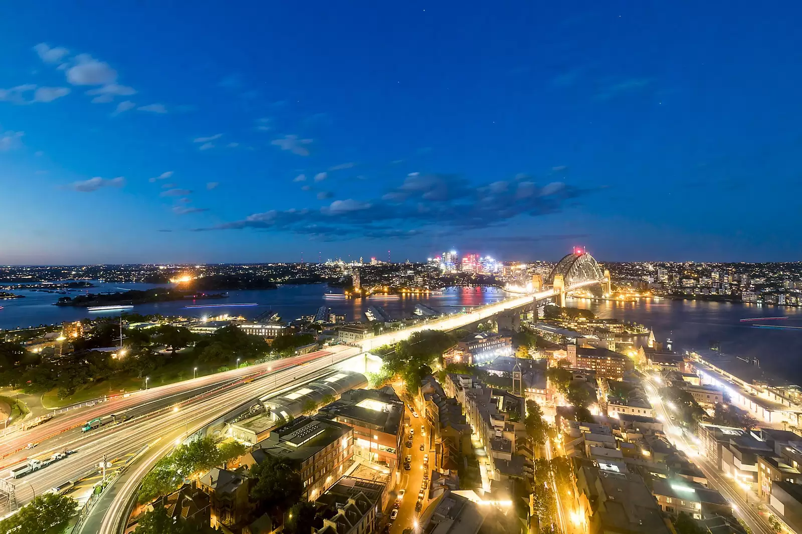 Penthouse 1 George Street, The Rocks Sold by Sydney Sotheby's International Realty - image 8