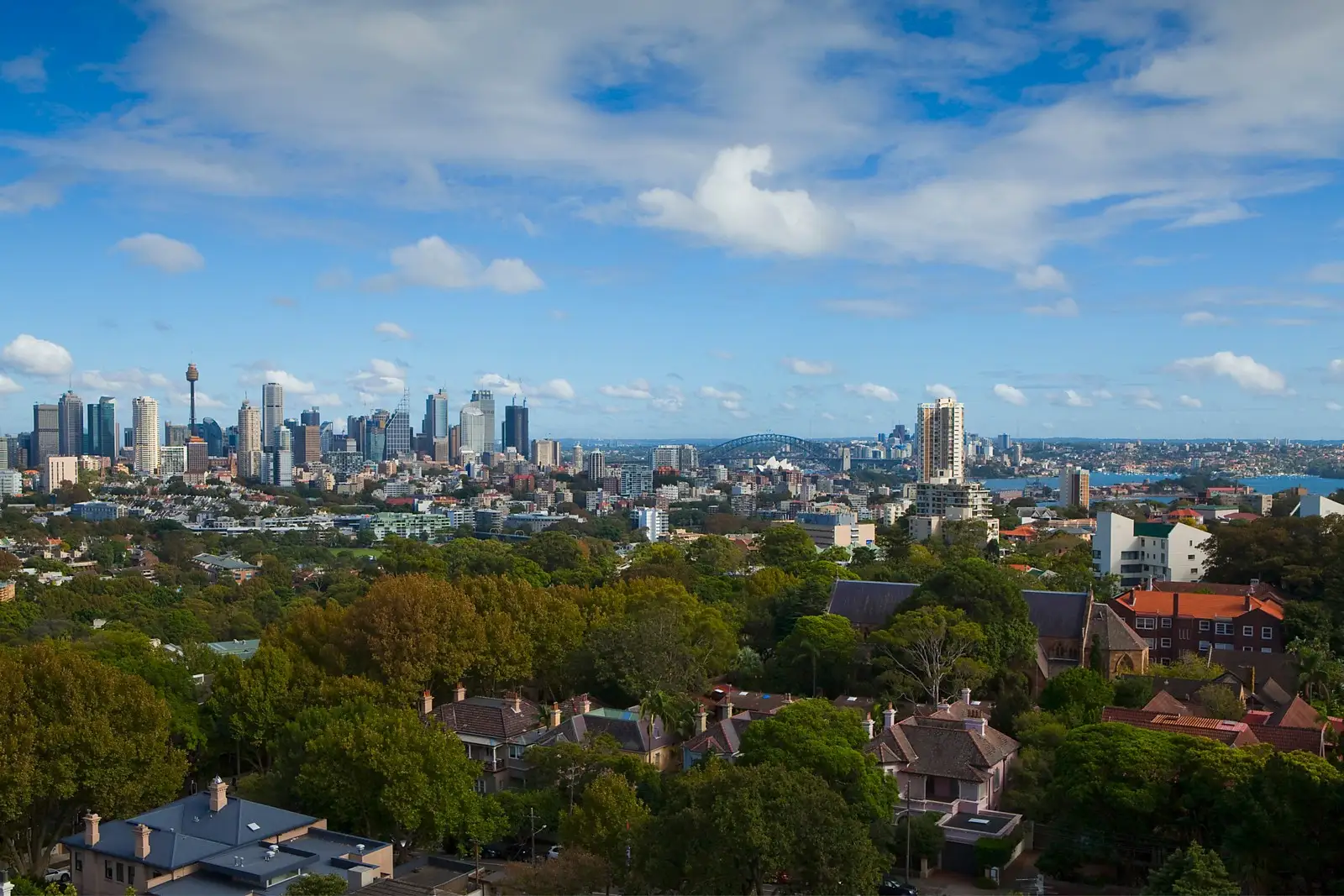 55/8 Fullerton Street, Woollahra Sold by Sydney Sotheby's International Realty - image 1