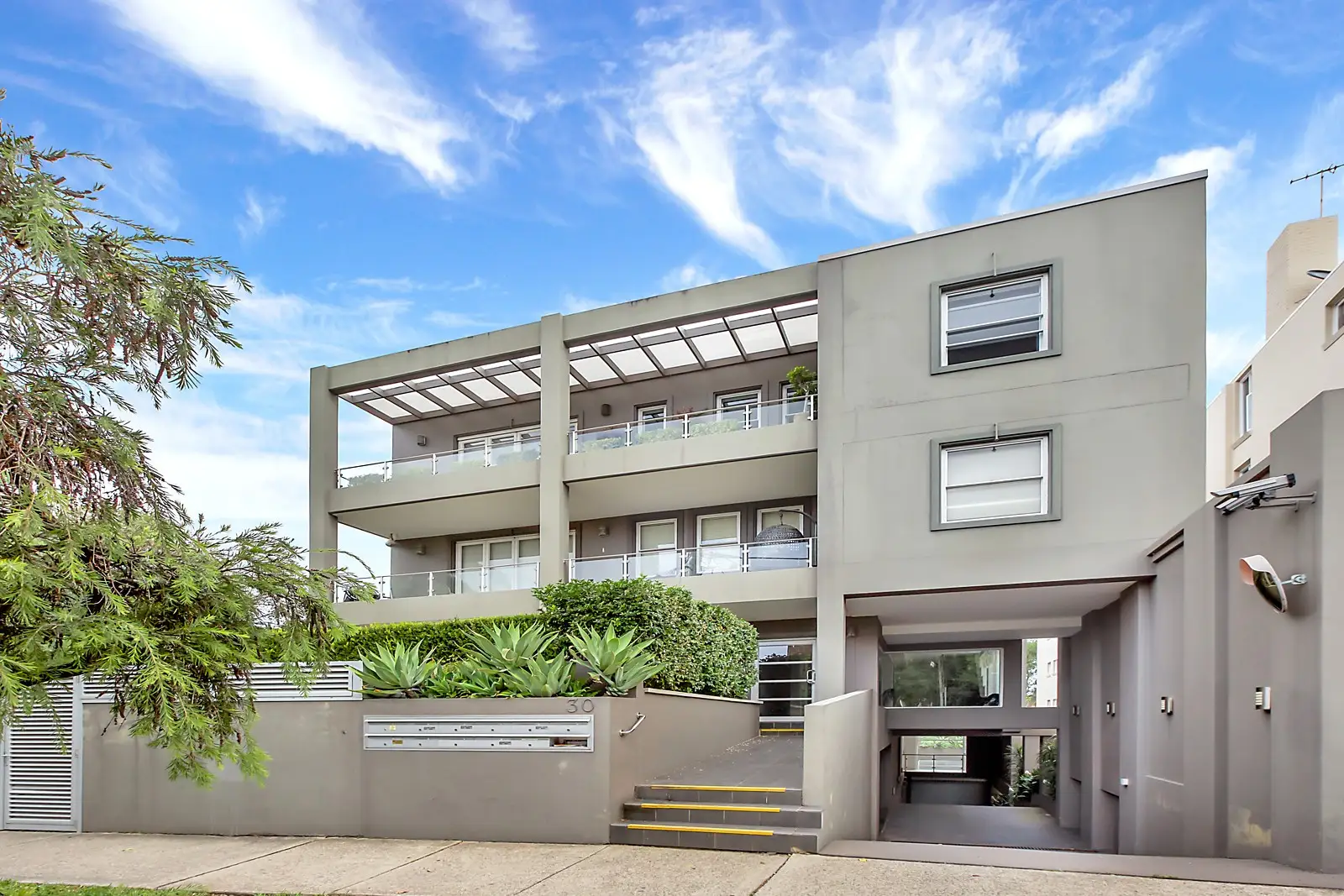 5/30 Bellevue Road, Bellevue Hill Sold by Sydney Sotheby's International Realty - image 1