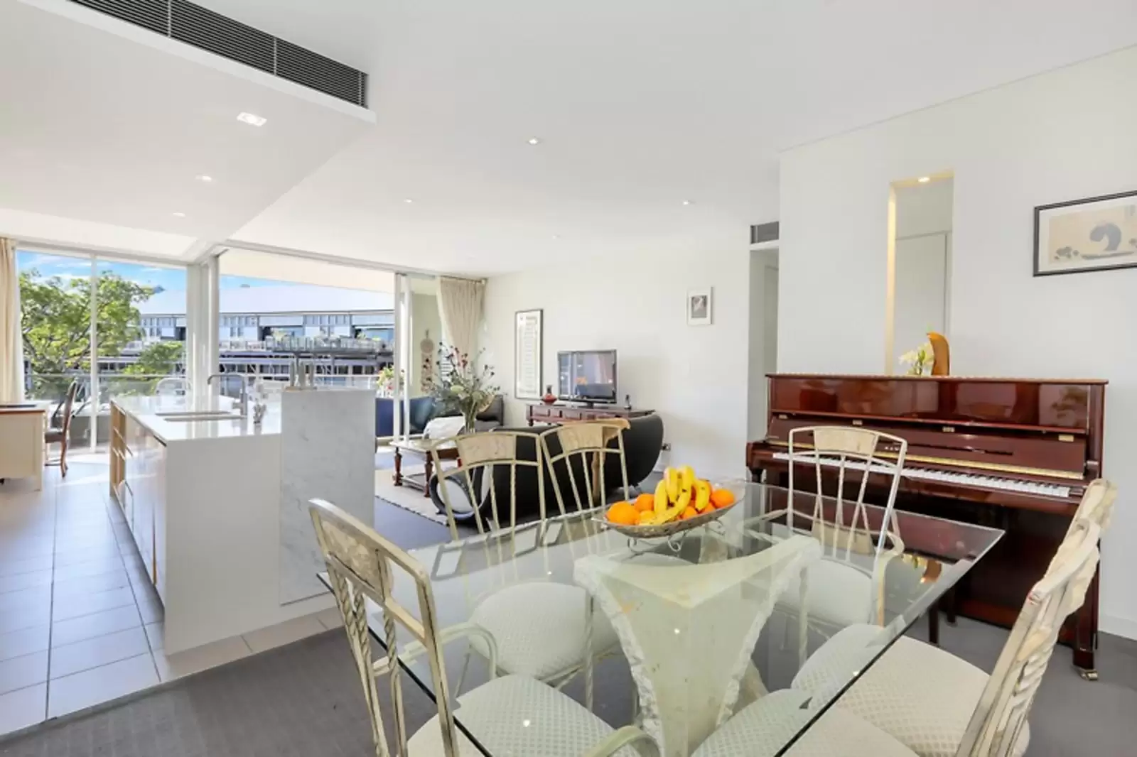 203/15-19 Pirrama Road, Pyrmont Leased by Sydney Sotheby's International Realty - image 4