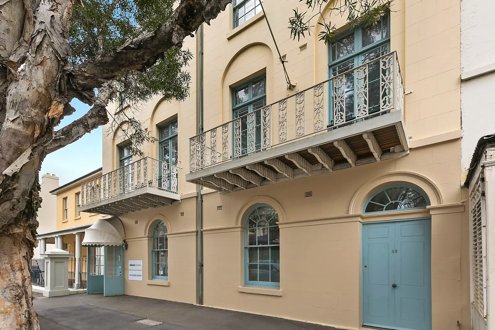39-41 Lower Fort Street, Millers Point Sold by Sydney Sotheby's International Realty - image 2