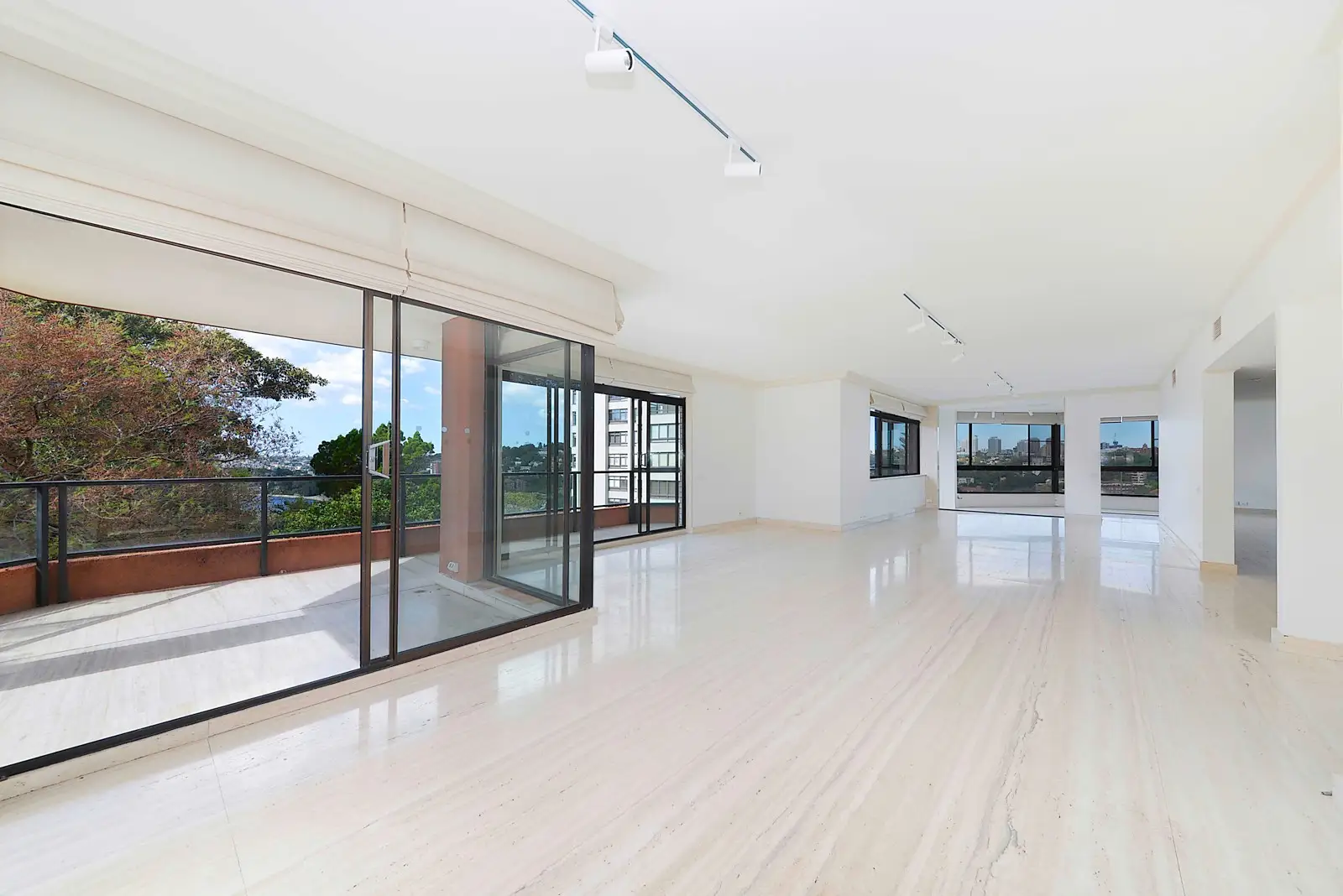 4/81 Darling Point Road, Darling Point Leased by Sydney Sotheby's International Realty - image 1