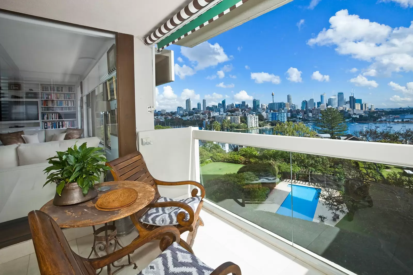 Photo #9: 8/60 Darling Point Road, Darling Point - Sold by Sydney Sotheby's International Realty