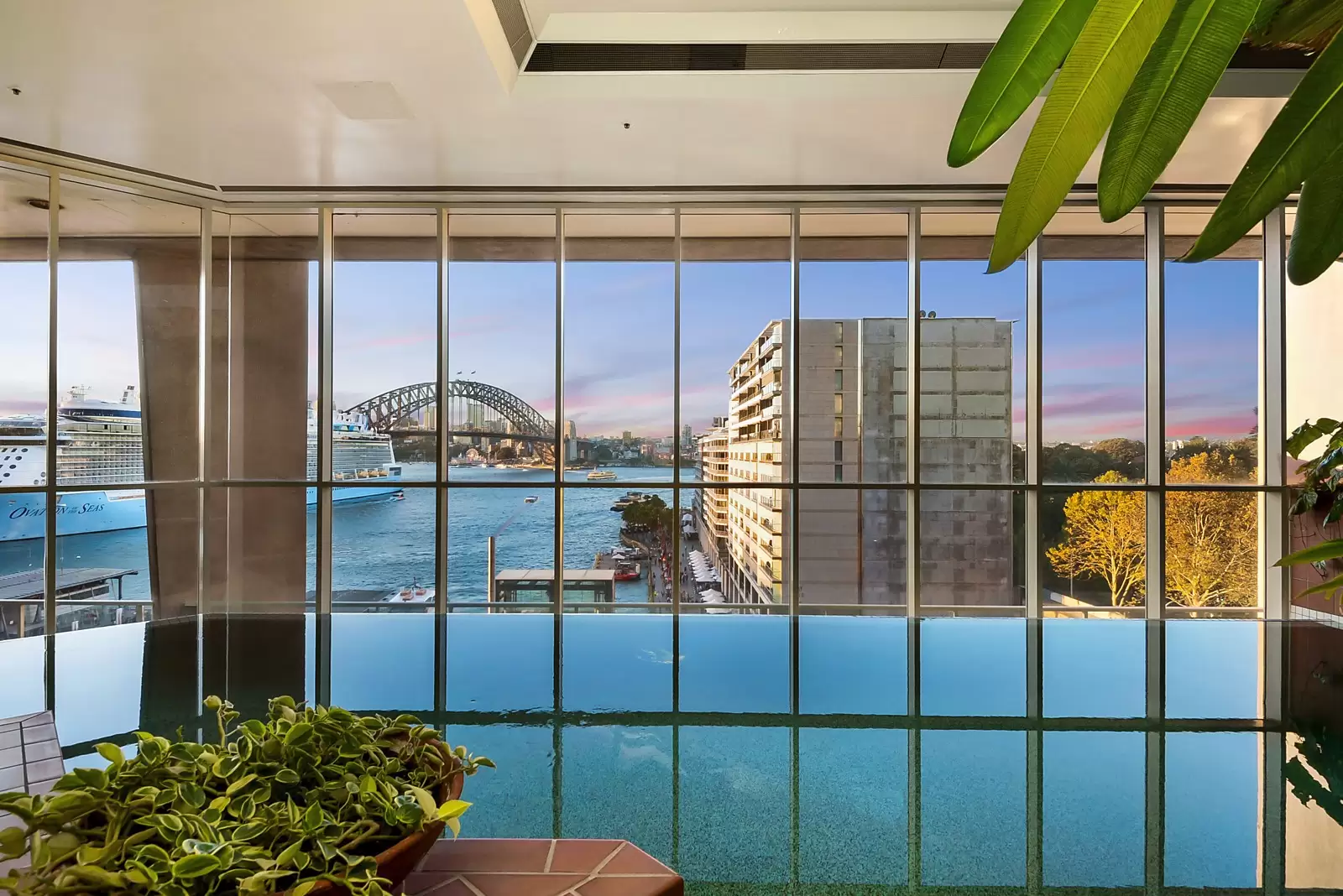 'The Quay' Residence 1401, 2 Phillip Street, Sydney Sold by Sydney Sotheby's International Realty - image 12