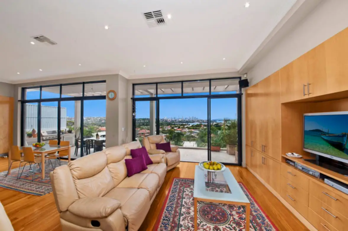 49 Portland Street, Dover Heights Sold by Sydney Sotheby's International Realty - image 2