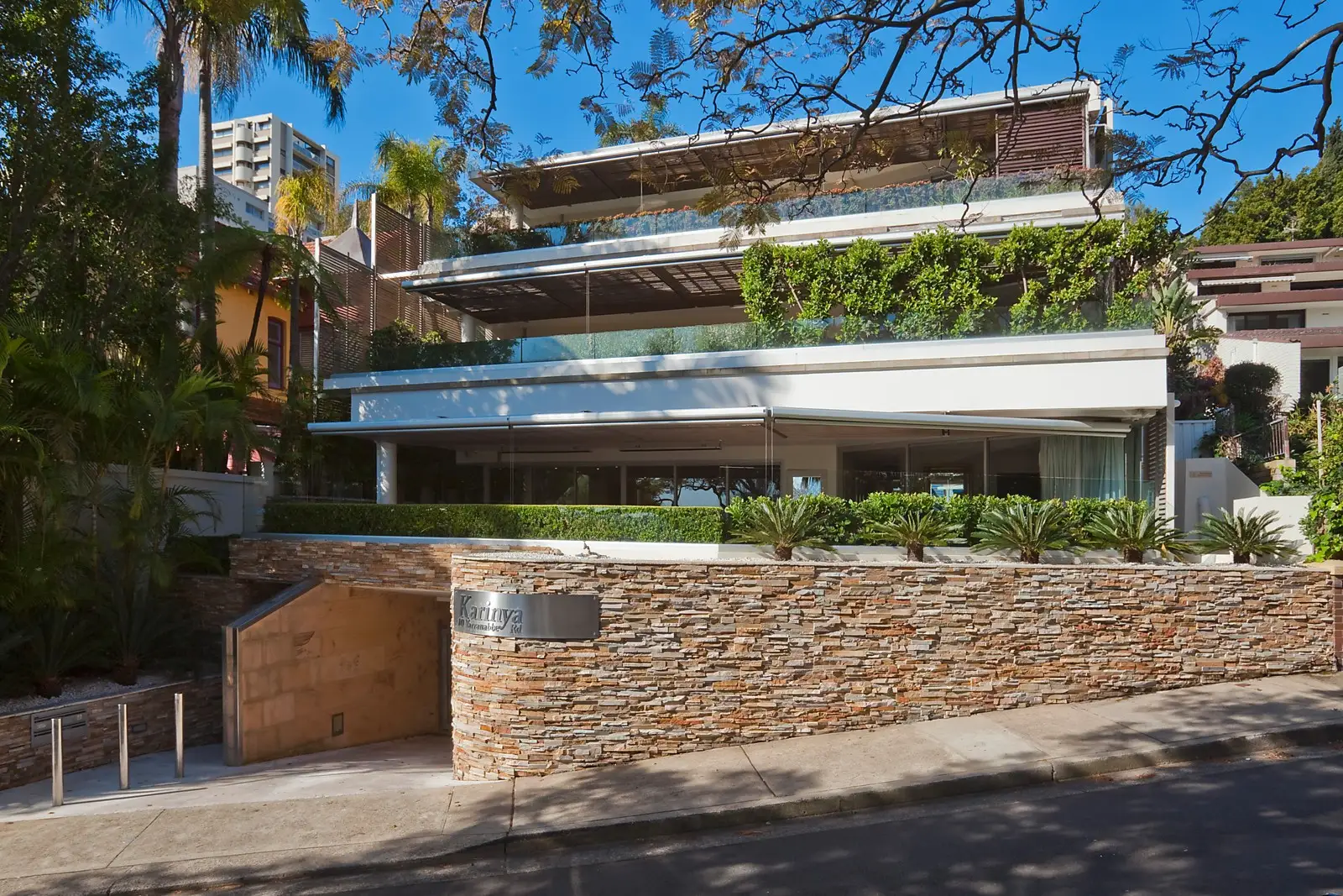 1/10 Yarranabbe Road, Darling Point Sold by Sydney Sotheby's International Realty - image 2