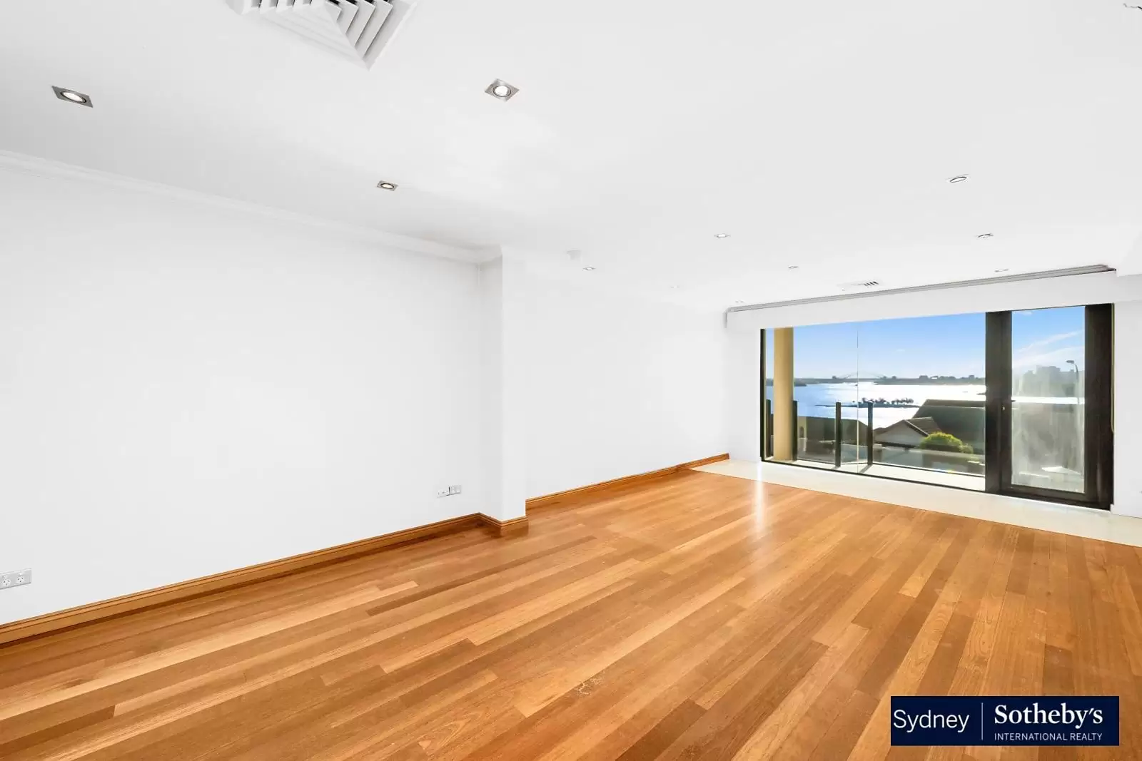 31a New South Head Road, Vaucluse Leased by Sydney Sotheby's International Realty - image 4