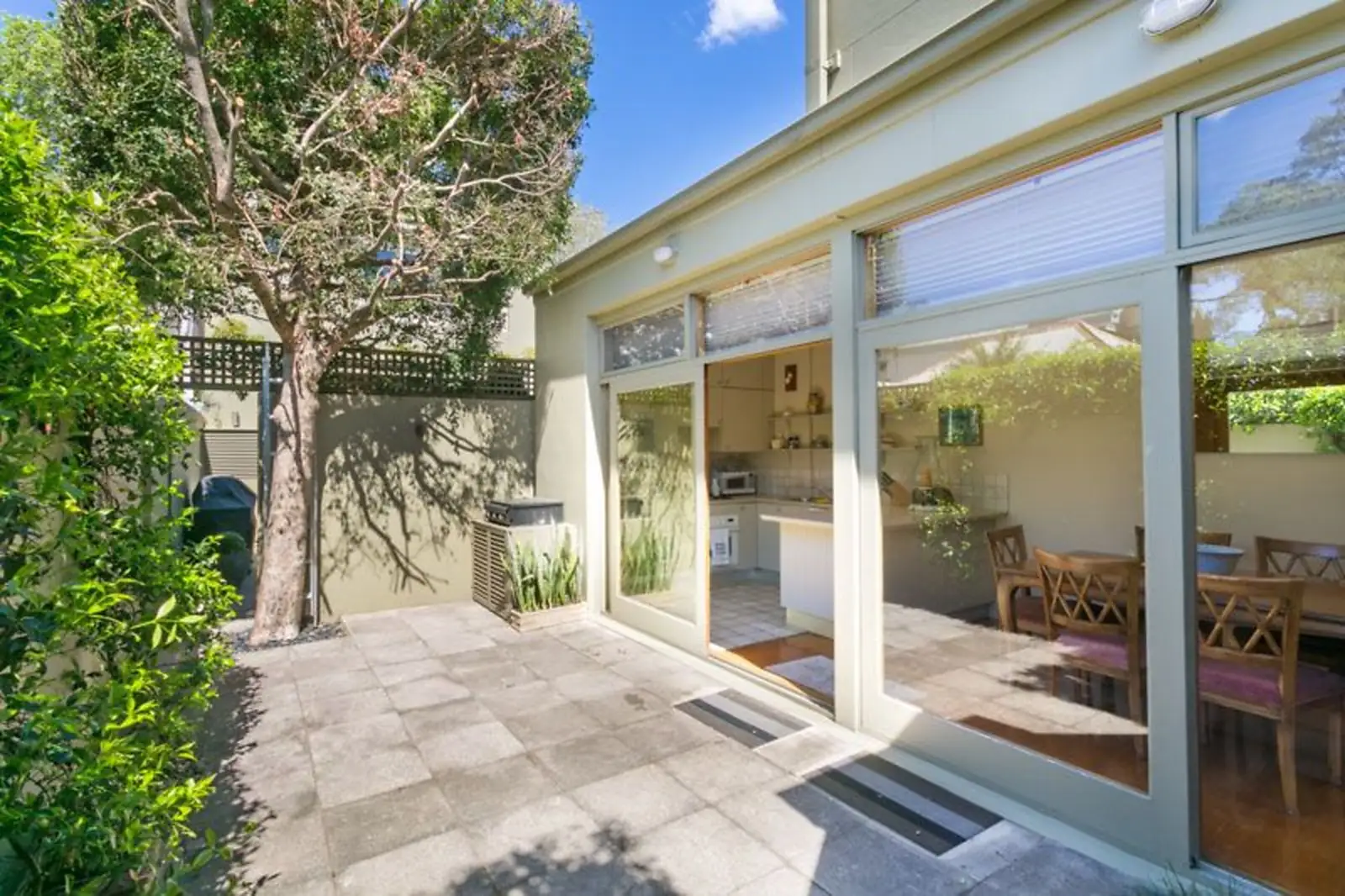 18 James Street, Woollahra Leased by Sydney Sotheby's International Realty - image 2