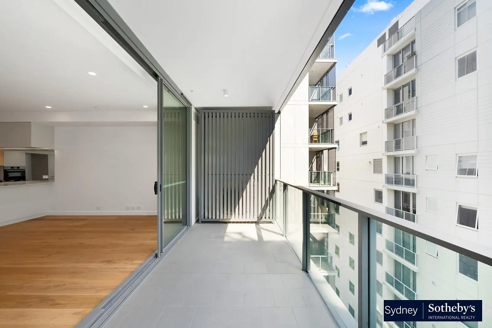 1601/221 Miller Street, North Sydney Leased by Sydney Sotheby's International Realty - image 3