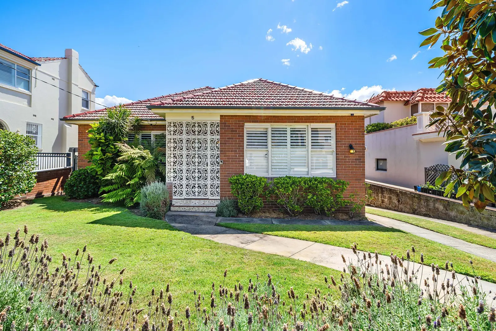 5 John Dykes Avenue, Vaucluse Sold by Sydney Sotheby's International Realty - image 2