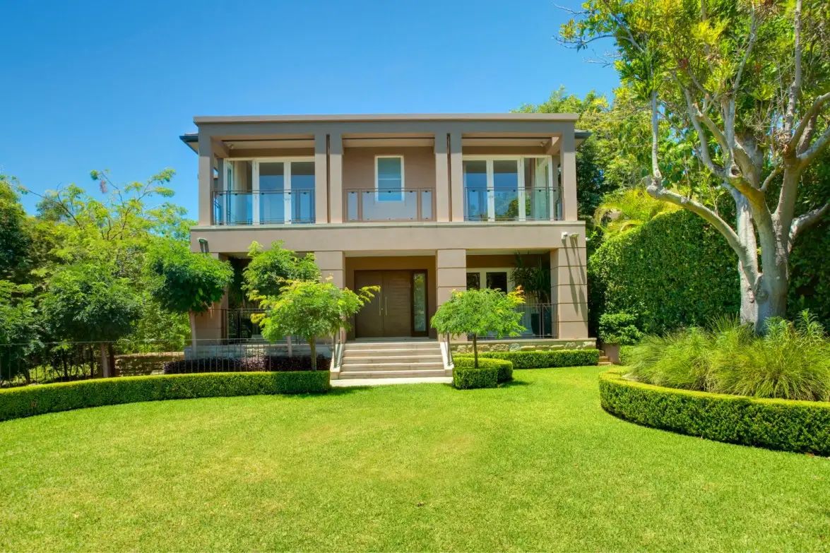 35 Fitzwilliam Road, Vaucluse Sold by Sydney Sotheby's International Realty - image 1