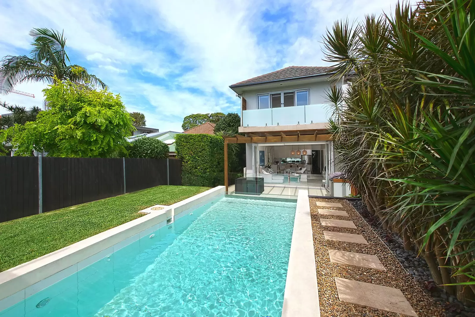 44 Dover Road, Rose Bay Sold by Sydney Sotheby's International Realty - image 1