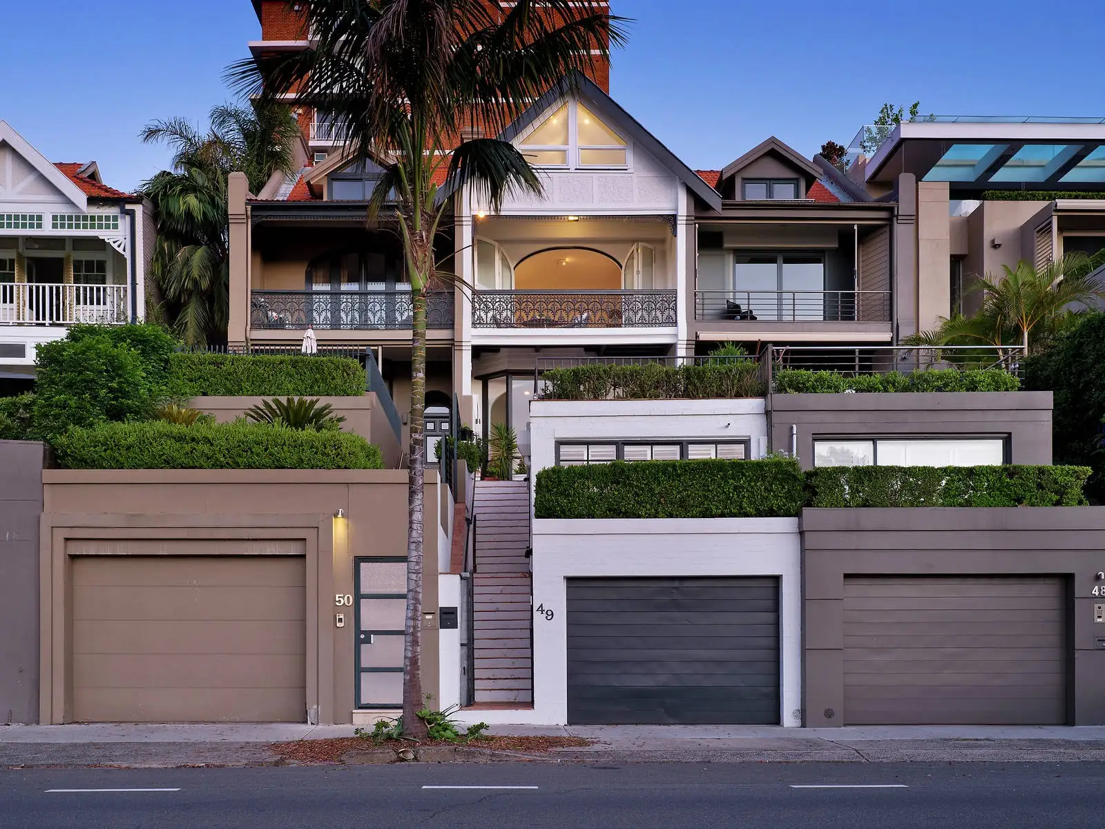 49 New Beach Road, Darling Point Sold by Sydney Sotheby's International Realty - image 2