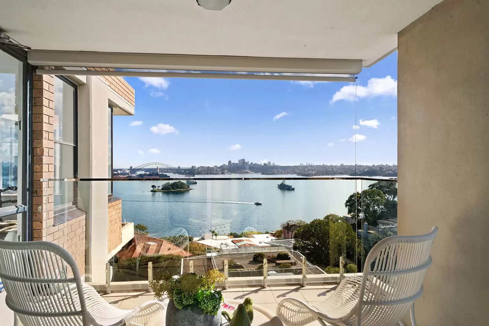 13/8 Wentworth Street, Point Piper Sold by Sydney Sotheby's International Realty - image 1