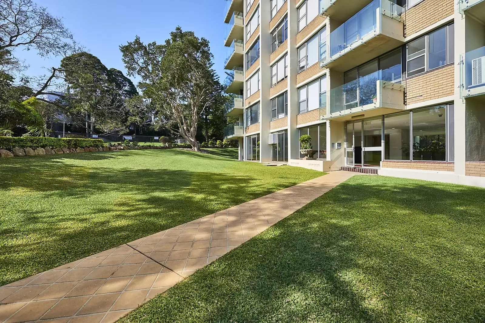 3B/3 Darling Point Road, Darling Point Leased by Sydney Sotheby's International Realty - image 8