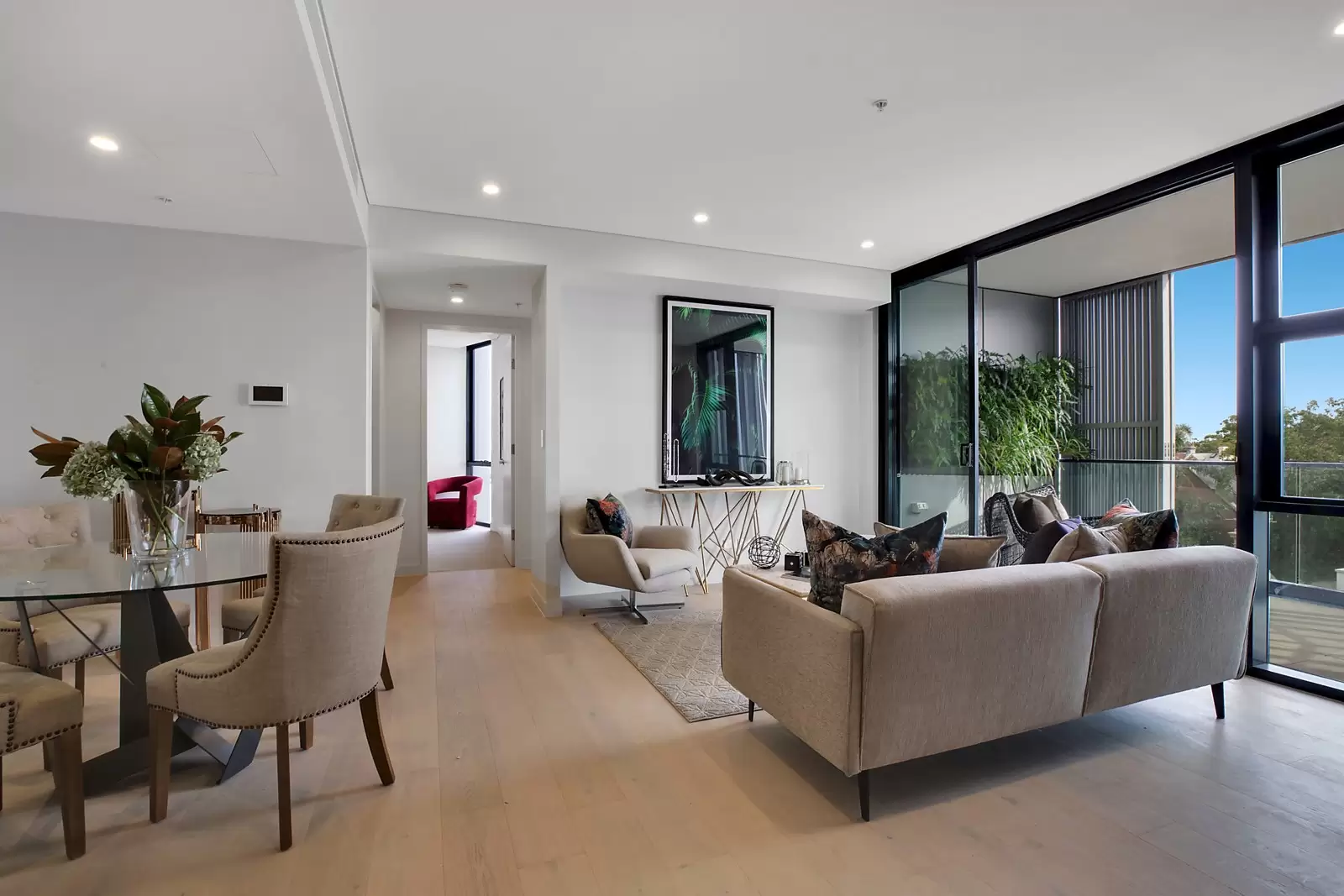 401 59 Oxford Street, Bondi Junction Leased by Sydney Sotheby's International Realty - image 4