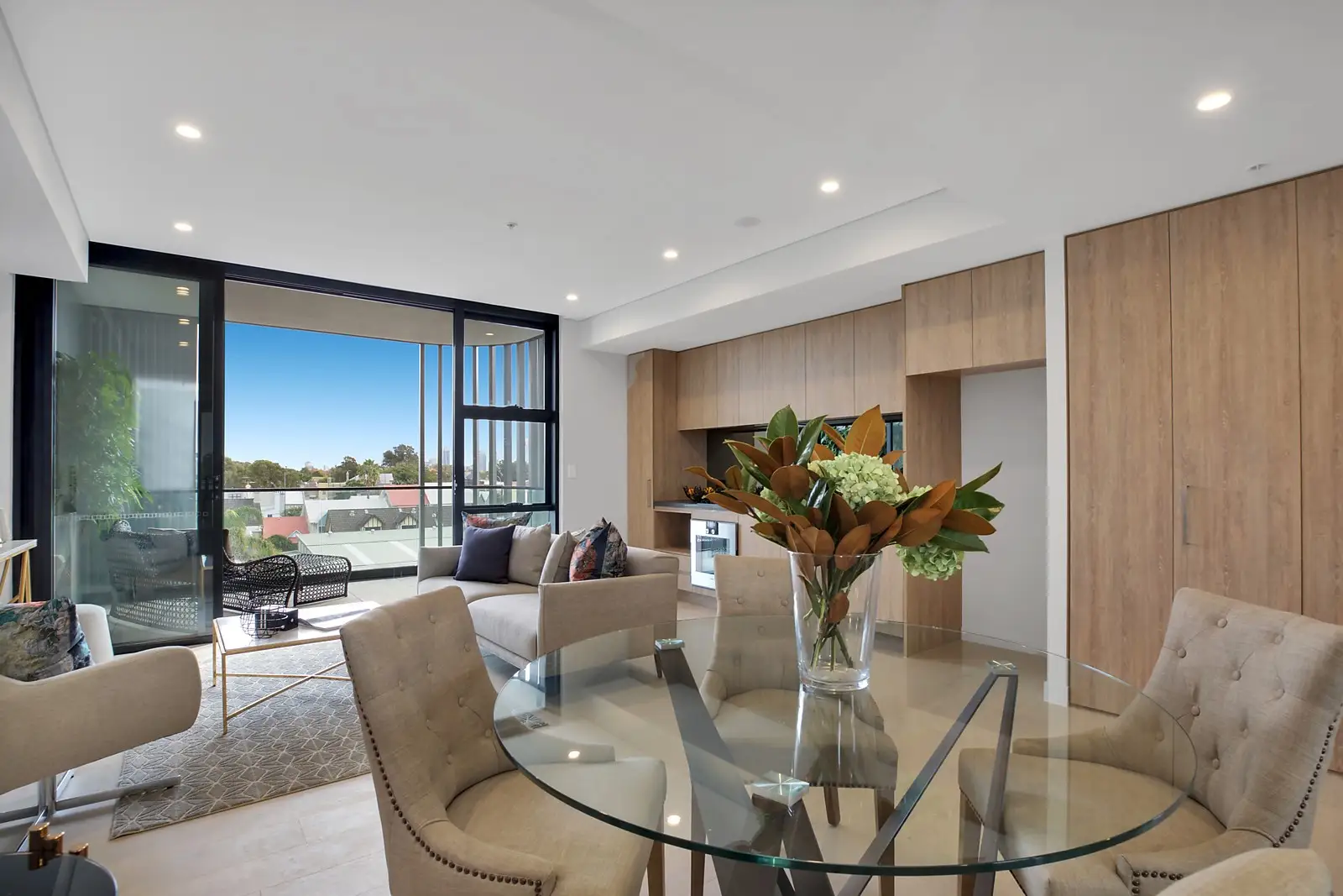 401 59 Oxford Street, Bondi Junction Leased by Sydney Sotheby's International Realty - image 3