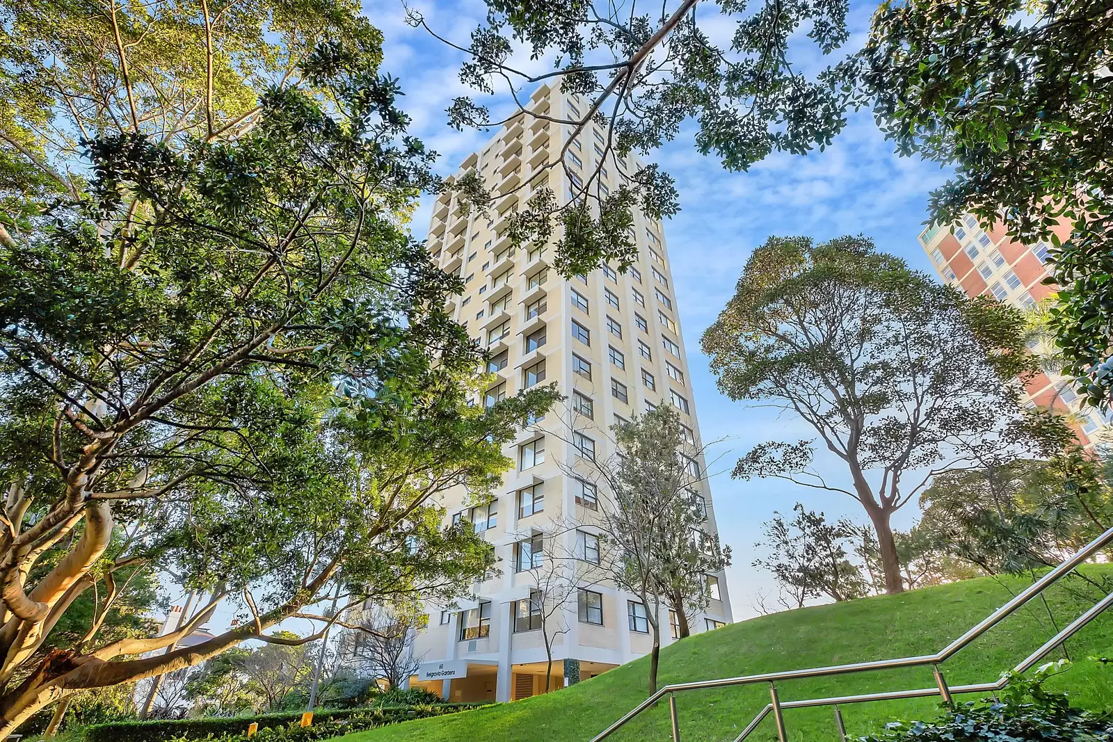 Photo #13: 32/60 Darling Point Road, Darling Point - Sold by Sydney Sotheby's International Realty
